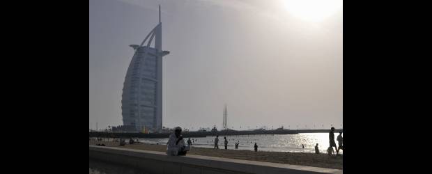 Emiratos y Sex & the city 2 | Reuters-Dubai-Emiratos Árabes | Las investigaciones hechas hasta ahora demuestran que esto beneficia a los lugares donde la película está ambientada, afirma el profesor Ian Michael.