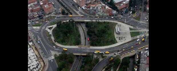 Al metroplús apenas le falta un 15% | Donaldo Zuluaga | Según datos oficiales del Metroplús, de los 180.177 millones de pesos contratados para la realización de obras de infraestructura de este sistema de transporte masivo, el monto ejecutado asciende a 169.555 millones de pesos. En el caso de los predios, la suma contratada es de 30.922 millones de pesos.