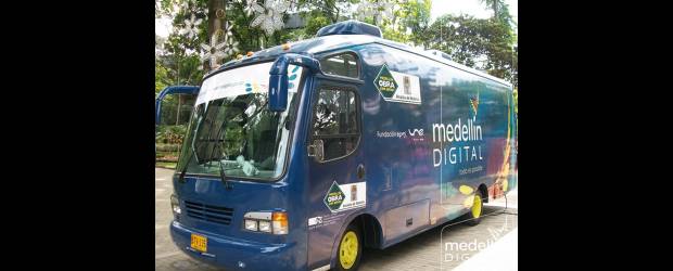 En este bus se aprende tecnología | Cortesía | El itinerario en: http://medellindigital.gov.co/circulardigital