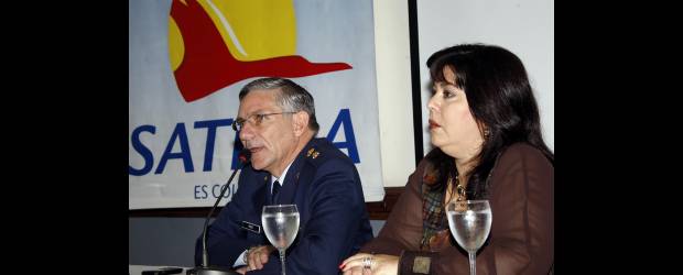 Satena abre nuevas rutas | Jaime Pérez | El general José Javier Pérez Mejía, presidente de Satena y la gerente Regional, Luz Miriam Rey, anunciaron la apertura de los nuevos vuelos.