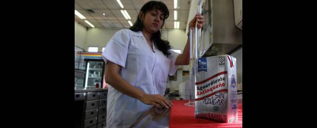 Ventas de la FLA levantaron polémica en la Asamblea | Archivo | No obstante a que las ventas han bajado en el departamento de Antioquia, según el gerente de la Fábrica de Licores de Antioquia, por fuera han crecido y por eso las utilidades siguen mejorando.