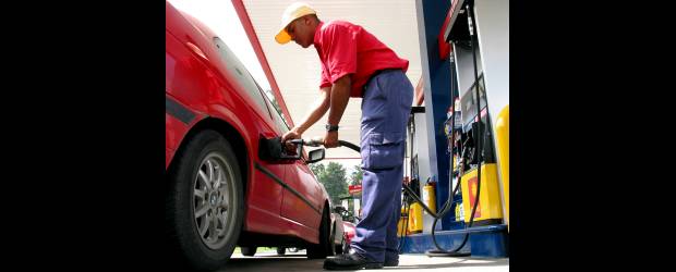 Desde hoy sube la gasolina 50 pesos y el ACPM $130 | Archivo | Desde hoy la gasolina corriente sube 50 pesos.