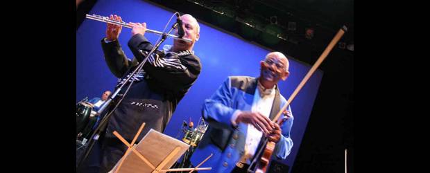 Dos estilos se reencuentran | Cortesía | La Orquesta Aragón es una de las más emblemáticas representaciones de la charanga proveniente de Cuba. Su sonido característico está basado en el son tradicional con su sección rítmica africana. Se presentan esta noche acompañados del legendario Henry Fiol.