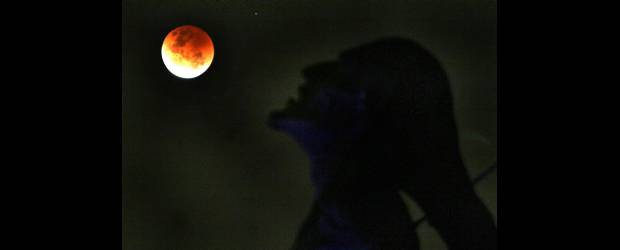 La Luna se pondrá anaranjada | Henry Agudelo | Eclipse de Luna visto en 2007 desde Campos de Paz en Medellín. La duración del de mañana brindará más tiempo para la fotografía.