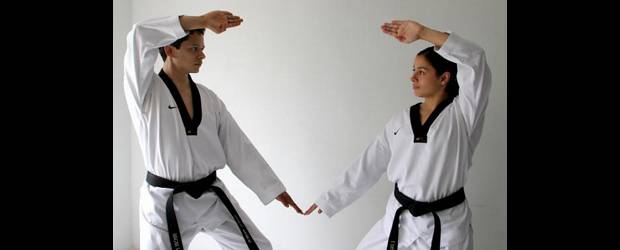 Los paisas se fajaron en taekwondo | Archivo | Lina Echavarría, acompañada de su esposo Willington Ortiz, fue una de las grandes figuras en la Copa Federación que terminó ayer en Villavicencio.