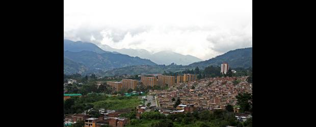 En San Antonio de Prado se compra VIS |