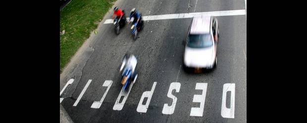 Fotomultas: crecen las sanciones y la polémica | Juan Antonio Sánchez | Cuarenta puntos por toda la ciudad son vigilados por cámaras y sensores para detectar las infracciones de tránsito buscando reducir la accidentalidad. Según ha señalado la secretaría de Tránsito, pronto aumentarán a 70 sitios monitoreados y al finalizar el año este número será de 200.