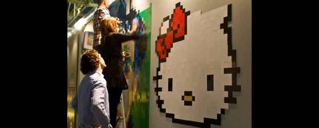 Hay ambientes que se pixelan | Para grandes y chicos. En los niños es ideal para estimular su imaginación y su ingenio. "Despierta su curiosidad, se expresan de la mejor manera que saben hacerlo: jugando. Son una expresión de creatividad pura", María Roig.