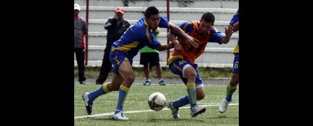 Giovanni va por la titular en Rionegro | Julio César Herrera | Giovanni López (48), busca la titular en el equipo de Rionegro.