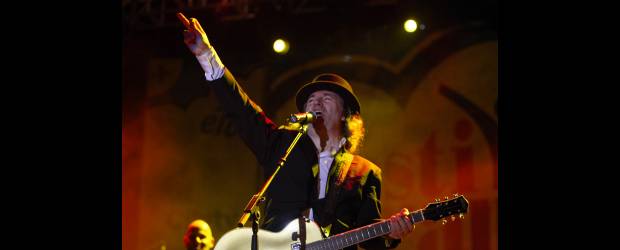 Verdadero dinosaurio del rock | Colprensa | Miguel Mateos estará hoy en la discoteca Palmahía como parte de la Batalla de los Clásicos. El artista afirma que su concierto será "una combinación de todas las épocas del rock".