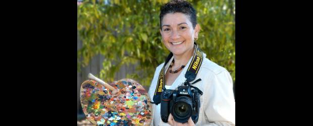 Una mujer que pinta felicidad | Cortesía | Diana estudió en el Instituto Superior de Artes y ahora tiene su propio proyecto en Estados Unidos. Su sueño es poder traer la exposición, que ya hizo en Tampa, a Medellín.