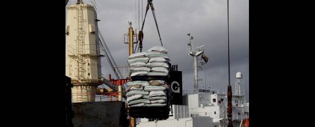 Colombia estrenará estatuto aduanero en 2013 | Donaldo Zuluaga | El proyecto de nuevo Estatuto Aduanero que propone la Dian contempla diferencias entre infracciones sustanciales, como el contrabando y otras formales, más de cumplimiento de requisitos.