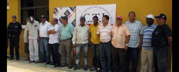 Redada por parapolítica dejó a 25 capturados | Cortesía | Entre los capturados ayer por el CTI de la Fiscalía, en Urabá, se encuentran el actual alcalde de Arboletes, su secretario de Desarrollo y el jefe de Planeación de la localidad, así como un ex alcalde de este municipio.