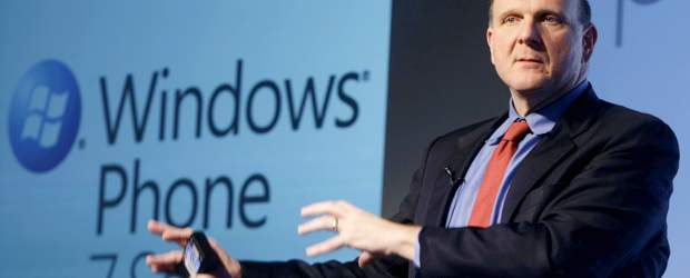 Steve Ballmer presentó en el Mobile World Congress, en Barcelona, la nueva versión del sistema operativo para móviles, el Windows Phone 7 Series | AP | Steve Ballmer presentó en el Mobile World Congress, en Barcelona, la nueva versión del sistema operativo para móviles, el Windows Phone 7 Series.
