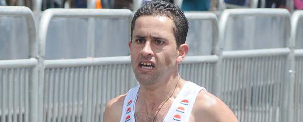 En Brasil, Naranjo espera sacarse la espina | Archivo | William Naranjo lleva dos años consecutivos montado en el podio de la carrera de San Silvestre, tras ocupar el quinto lugar tanto en 2008 y 2009. En 2010 espera que sea el de mejor figuración. Piensa mucho en las maratones.