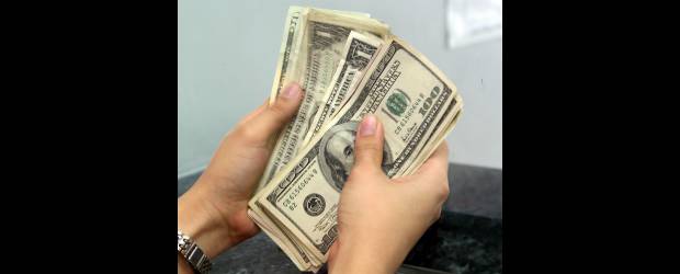 Dólar cerró con leve alza: $1.971.84 | Archivo | El precio del dólar continúa al vaivén de las condiciones internacionales.