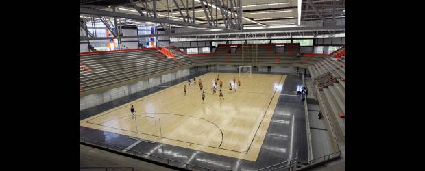 El fútbol de salón tendrá un Mundial Bello | Hernán Vanegas | El moderno coliseo Tulio Ospina, con capacidad para 8.000 personas, está listo para recibir a tres selecciones latinoamericanas y una europea en la décima edición del Mundial de fútbol de salón. Ese privilegio será gracias a los 450 millones de pesos que aportarán entre la Alcaldía de Bello e Indeportes Antioquia.