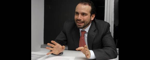 Reintegración debe ser una tarea conjunta | Colprensa | Alejandro Éder solicitó a las entidades privadas a que se vinculen a los procesos de reintegración para que las desmovilizaciones sean más exitosas.