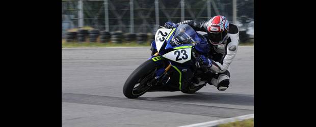 Antioquia alzó con 4 coronas de velocidad | Archivo | Santiago Villa fue todo un espectáculo en el autódromo de Tocancipá.