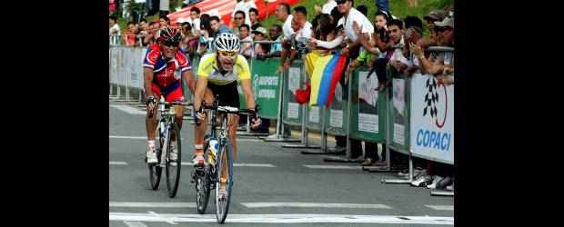 ¿La ruta? Mejor ni hablar | Jaime Pérez | Lo único colombiano en la llegada fue la bandera de los aficionados, pues los dos primeros lugares fueron para el brasileño Gregory Panizo, un veterano de 33 años que sorprendió al vencer en el embalaje al chileno Gonzalo Garrido. Luis Felipe Laverde fue el mejor colombiano, tercero a un par de segundos.