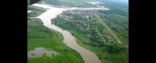Alerta en Chigorodó y El Bagre | Archivo | El caudal del río Nechí, aumentado por las lluvias de los últimos tres días en la región del Bajo Cauca, pone en peligro a los habitantes ribereños.