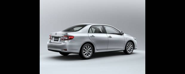 Toyota Corolla sigue de moda | Más que un cambio profundo en el diseño, los estilistas de Toyota le dieron un toque un poco más moderno y deportivo sin que el carro perdiera su adn original