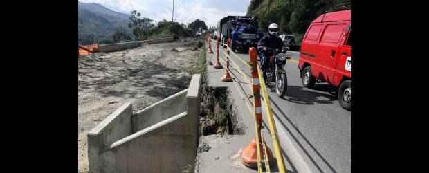 En Caldas no creen hasta no ver máquinas | Hernán Vanegas | El Invías aseguró a este diario que el próximo lunes se reanudarán las obras de la doble calzada en la Troncal Occidental, en el tramo Ancón sur-Primvera.
