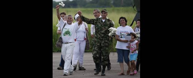 Córdoba anunció liberación de rehenes | Archivo | Tras varias liberaciones, en poder de las Farc siguen 17 secuestrados.