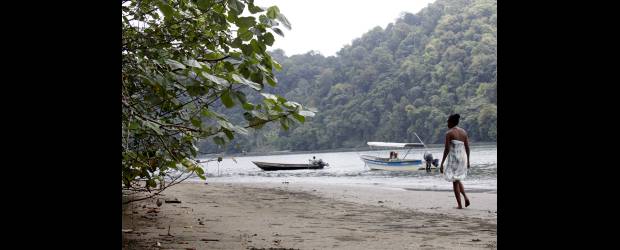 Colombia pierde territorio | Edwin Bustamante | El aumento del nivel del mar incide en problemas como la erosión costera. En la foto, aspecto en la ensenada de Utría (Nuquí)