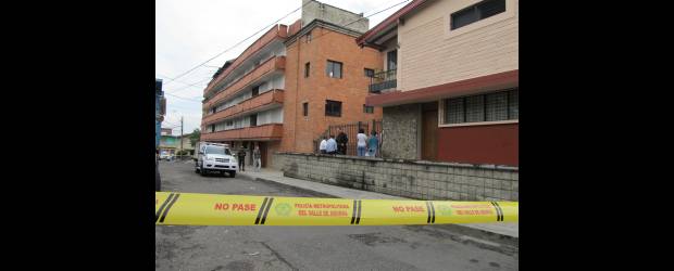 Hombre mató a su suegra en Belén | Cortesía, Stephen Arboleda | Las autoridades policiales investigan el extraño crimen ocurrido en la carrera 73 con calle 21, en Belén San Bernardo, donde un hombre mató a su suegra.