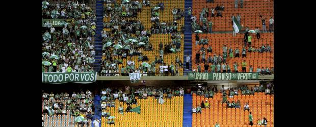 El ensayo del fútbol tarde no gustó nada | Jaime Pérez | Si la Dimayor continúa programando en la Liga Postobón-I partidos dominicales, después de la noche, la tendencia en los estadios será graderías con pocos aficionados, debido a los inconvenientes de transporte y a que la gente tiene que madrugar los lunes a trabajar o estudiar.