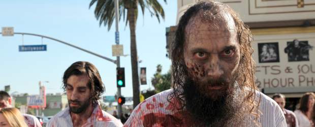 Los zombies llegaron al Comic-Con | AP | Con zombies deambulando por las calles se presentó ante los asitentes a la convención la segunda temporada de The Walgin Dead, basada en la novela gráfica de Robert Kirkman. Estuvieron los protagonistas de la serie.