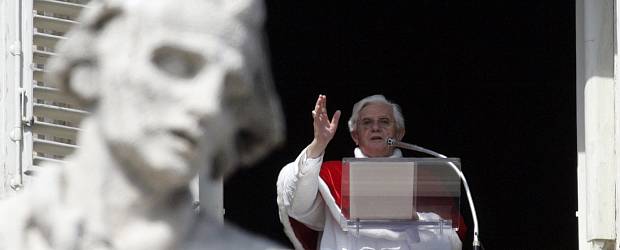 Papa pidió que el diálogo prevalezca sobre las armas | El Papa Benedicto XVI hizo este domingo un llamado por la convivencia entre los pueblos.