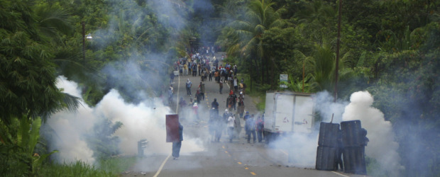 AP | En los últimos tres días se han registrado en Changuinola, ciudad de 50 mil habitantes, enfrentamientos entre huelguistas y la Policía que han dejado por lo menos dos muertos.
