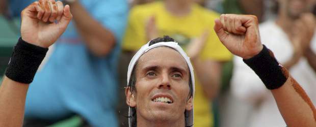 Alejandro Falla se despidió del Roland Garros | AP | Juan Ignacio Chela, conocido como Torino, fue el encargado de eliminar al vallecaucano Alejandro Falla del torneo francés.