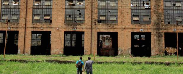 De las ruinas del Ferrocarril nacerá un parque | Henry Agudelo | En este lugar histórico, construido en 1929, donde llegaban los vagones del Ferrocarril de Antioquia para ser sometidos a reparaciones, quedará el bulevar para conciertos, obras de teatro y otras puestas en escena.
