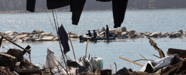 Destituyen a comandante de organismo chileno que falló en alerta de tsunami | AP | Enormes olas se abatieron sobre numerosas localidades costeras de las regiones del Maule y Biobío y las arrasaron, con un balance hasta ahora no cuantificado de víctimas mortales y desaparecidos.