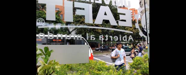 En Sabaneta los mejores están becados | Róbinson Saénz | Henry Alberto Agudelo, de la vereda Pan de Azúcar, lleva tres semestres estudiando Administración de Negocios en Eafit gracias al apoyo del Municipio.