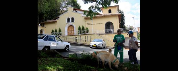 Policía promete actuar ante inseguridad en Patio Bonito | Donaldo Zuluaga | El sector del templo es uno de los sitios del barrio donde más suelen actuar los delincuentes, según las denuncias de la comunidad.
