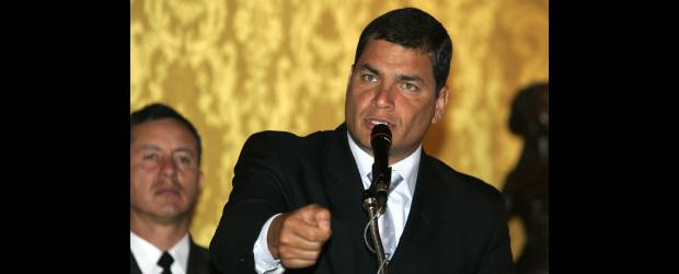 El restablecimiento de relaciones se está complicando: Ecuador | Archivo | El presidente de Ecuador ha cuestionado al candidato Juan M. Santos.