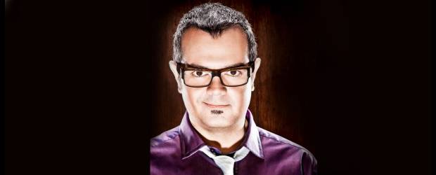 Aleks Syntek llega sin complicaciones | Colprensa | Aleks describe su disco con dos palabras: "Melancólicamente divertido". El primer sencillo es Loca y su videoclip estuvo nominado al Grammy Latino como mejor video.
