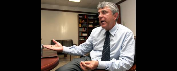 Un respaldo al rector Uribe | Archivo | El Consejo Académico dijo que resolver los conflictos sin diálogo "es desconocer que ésta es la forma inteligente por excelencia para resolver diferencias".