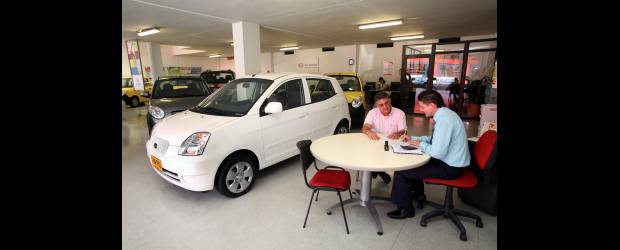 Pruebe los carros de Palacé Automotriz | | Palacé tiene un menú de marcas para todos los bolsillos.