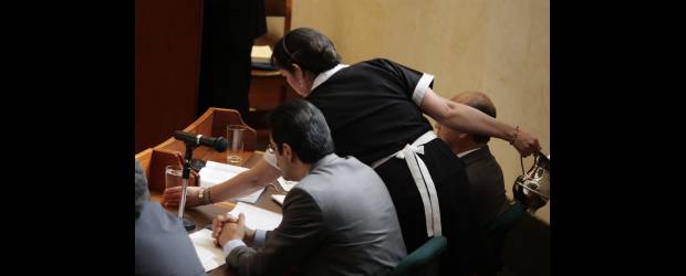 Destituidas empleadas que espiaron a magistrados | Archivo | La CSJ pidió el martes a la Fiscalía y a la Procuraduría investigar a María Torres Bejarano y a Blanca Janeth Maldonado, las dos empleadas de la cafetería que aceptaron haber ayudado al DAS a espiar a los magistrados de ese tribunal.