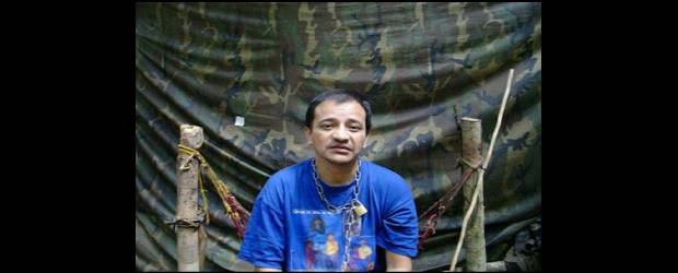 Angustia por suerte de policías | Archivo | El sargento José Libardo Forero y el subintendente de la Policía Jorge Trujillo Solarte fueron secuestrados por las Farc el 11 de julio de 1999 tras la toma a la población de Puerto Rico, en Meta. Hacen parte de un grupo de 19 uniformados que la guerrilla mantiene cautivo para un canje por subversivos presos.