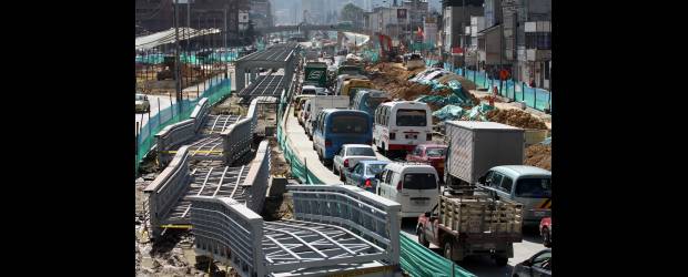 La Contralora se equivocó: Samuel Moreno | Colprensa, Bogotá | Las obras que se realizan en la calle 26 de Bogotá y que corresponden a la fase III de Trasmilenio no solo generaron cuestionamientos por parte de los ciudadanos, sino que están bajo la lupa de la Contraloría General de la República.