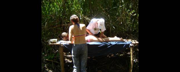 Suroeste con spa al natural | Lilliana Vélez | Una de las características que más celebran los usuarios de este spa es que la mayoría de las terapias se realizan en permanente contacto con la naturaleza, bien sea durante la aplicación de la lodoterapia como en la hidroterapia en el río.