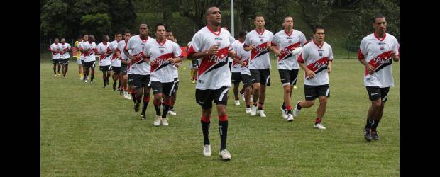 Cortés aclaró malentendido con su técnico | Donaldo Zuluaga | Roberto Carlos Cortés confesó ayer que su sueño es ser otra vez campeón en Independiente Medellín, pero con Édgar Pánzer Carvajal como técnico.