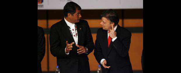 Correa ofreció ayuda a víctimas del invierno | Fredy Builes, Reuters-Bogotá | Ecuador es el país invitado a la Feria del Libro en Bogotá. Los presidentes Juan Manuel Santos y Rafael Correa, encabezaron la inauguración.