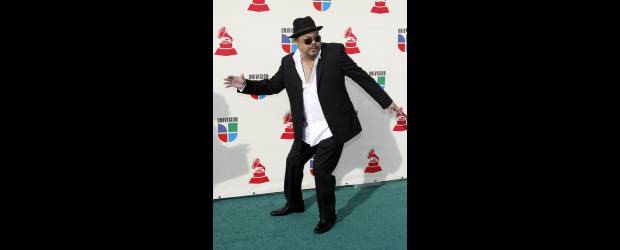 Francisco Céspedes está más cerca de su público | Archivo | Francisco Céspedes está de gira por Estados Unidos. Luego planea pasar por países como Honduras, Guatemala, Costa Rica, Argentina y estará en Colombia próximamente. La foto es en los Grammy Latinos, de 2007.